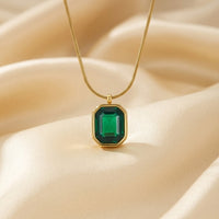 18K Gold Plated Emerald Green Crystal Pendant Necklace