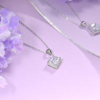 Modern Solitaire Zircon Silver Pendant with Link Chain