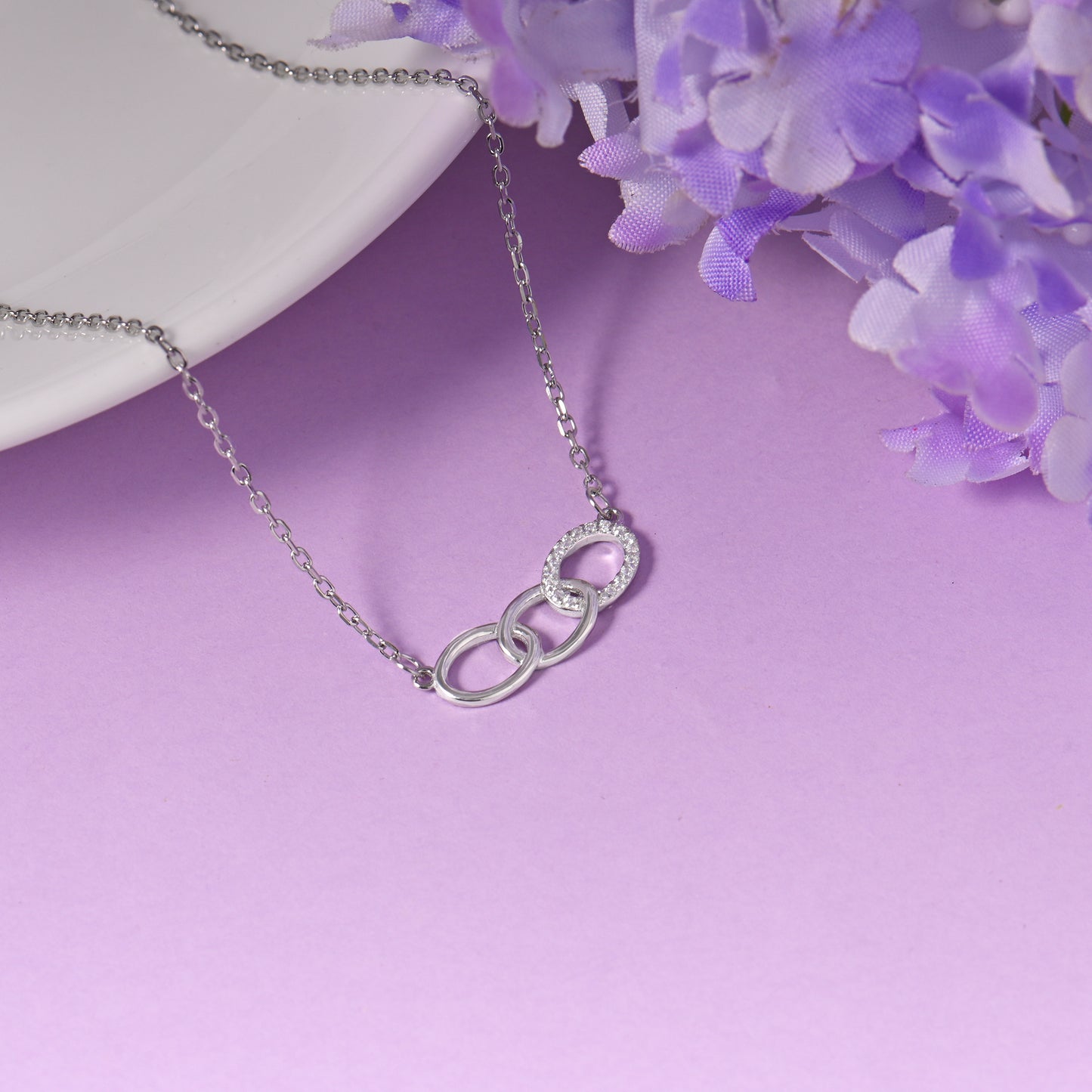 Silver Zircon Circle Pendant with Link Chain