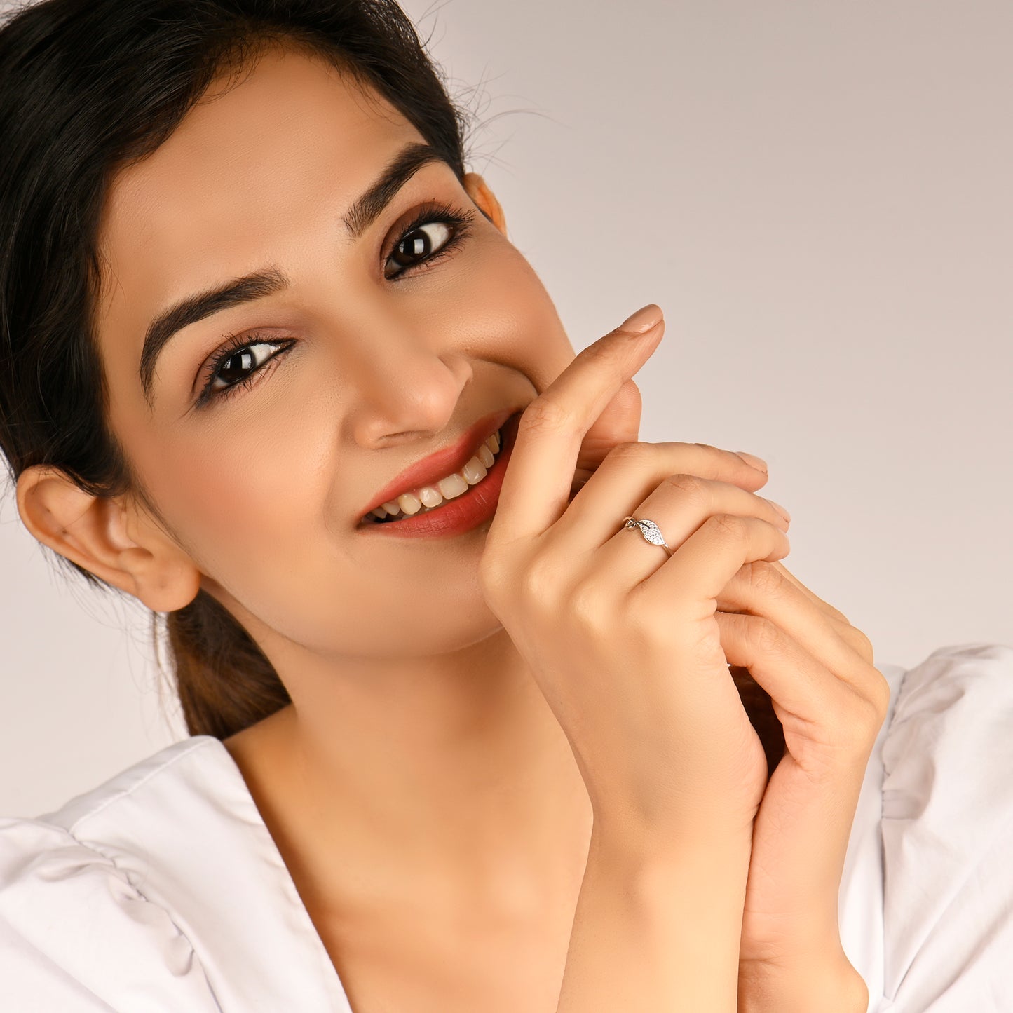 Leaf Poetry Zircon Silver Ring