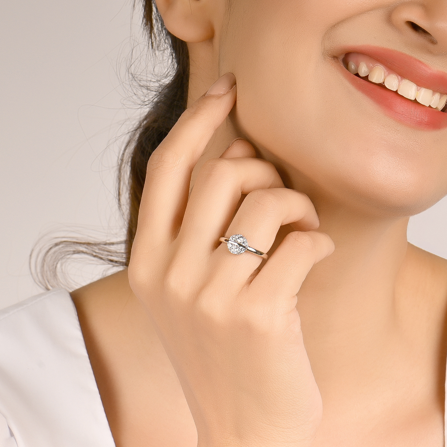 Gleaming Halo Zircon Silver Ring