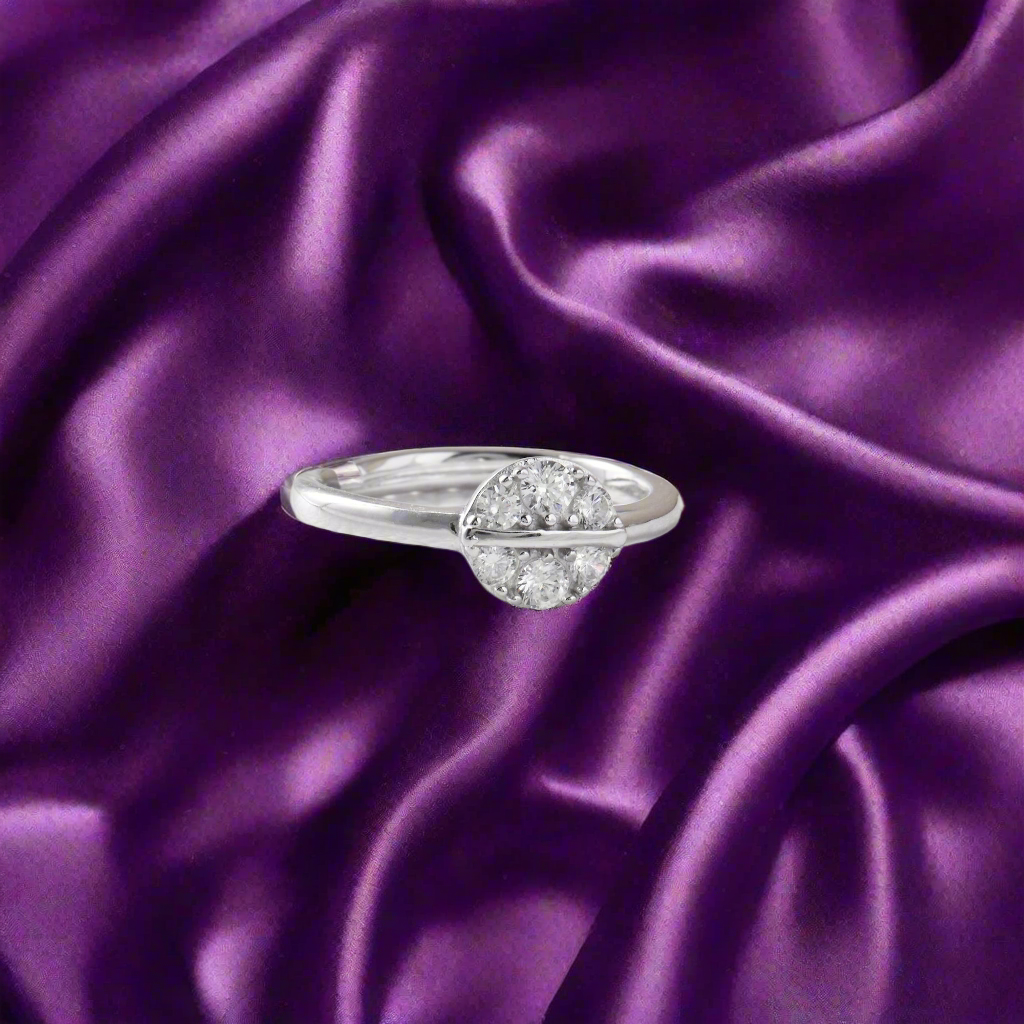 Gleaming Halo Zircon Silver Ring