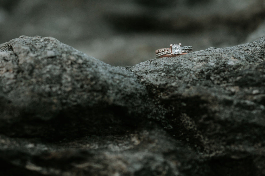Effortless Elegance Achieved with Silver Jewellery: A Style Guide - RACHIVA