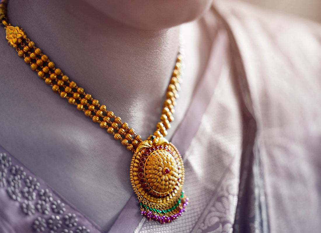 How to Layer and Style Your Silver Jewellery Like a Pro - RACHIVA