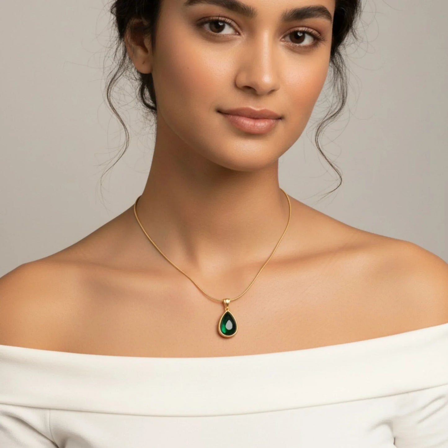 18K Gold Plated Emerald Teardrop Pendant Necklace - RACHIVA