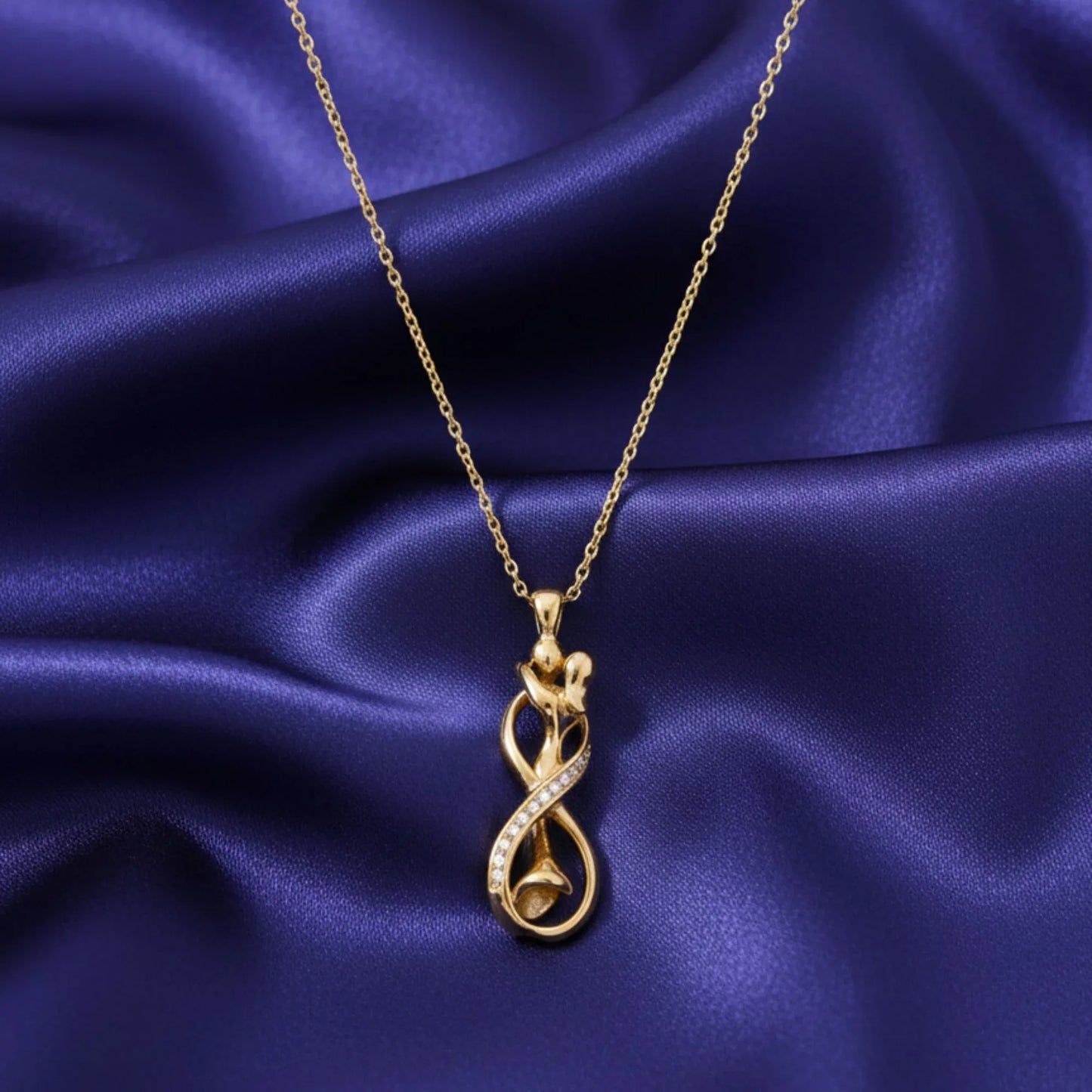 18K Gold Plated Infinity Family Pendant Necklace - RACHIVA