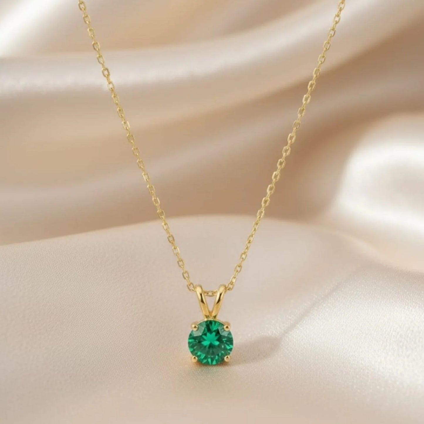 18K Gold Plated Emerald Green Solitaire Necklace - RACHIVA