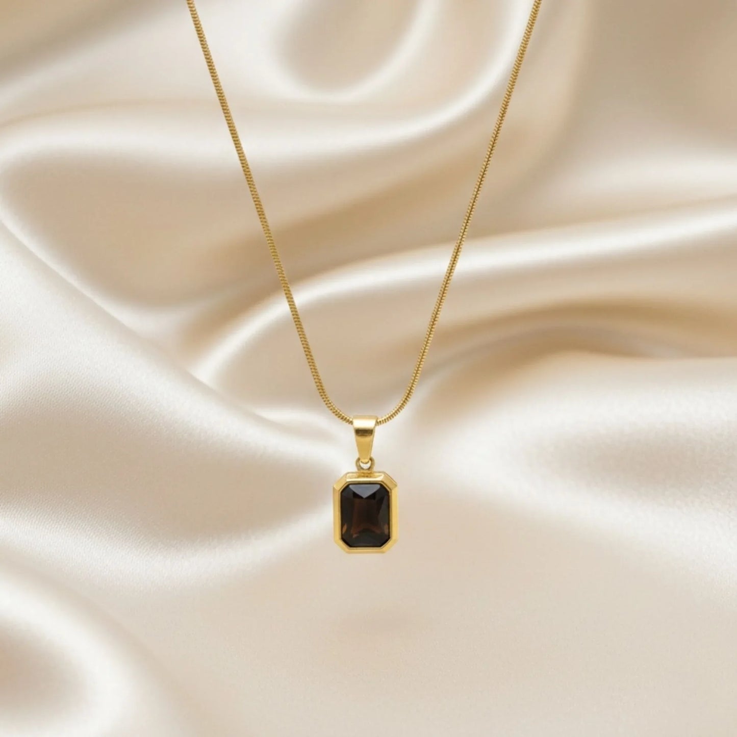 18K Gold Plated Black Stone Rectangle Pendant Necklace - RACHIVA