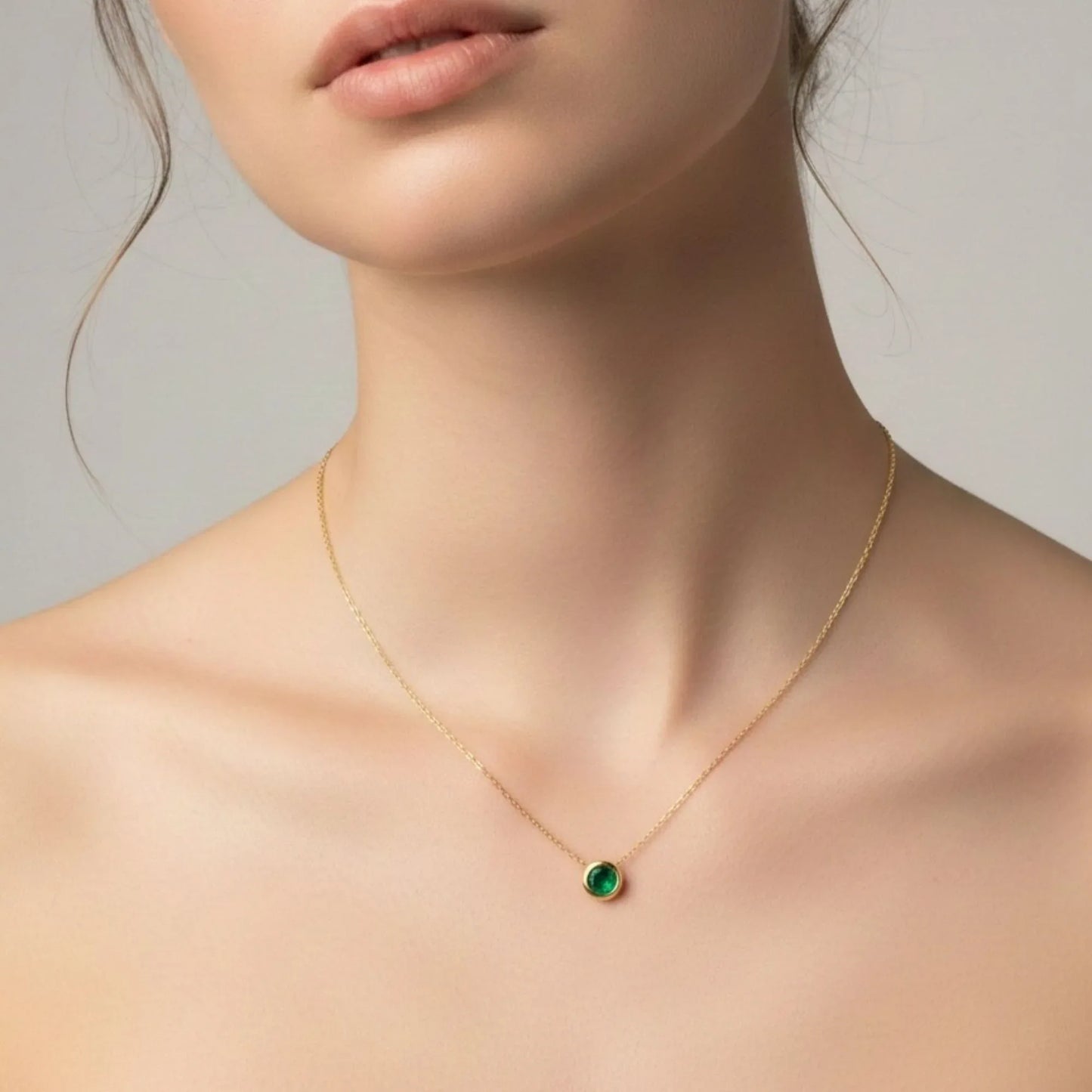 18K Gold Plated Minimal Green Round Zircon Pendant Necklace - RACHIVA