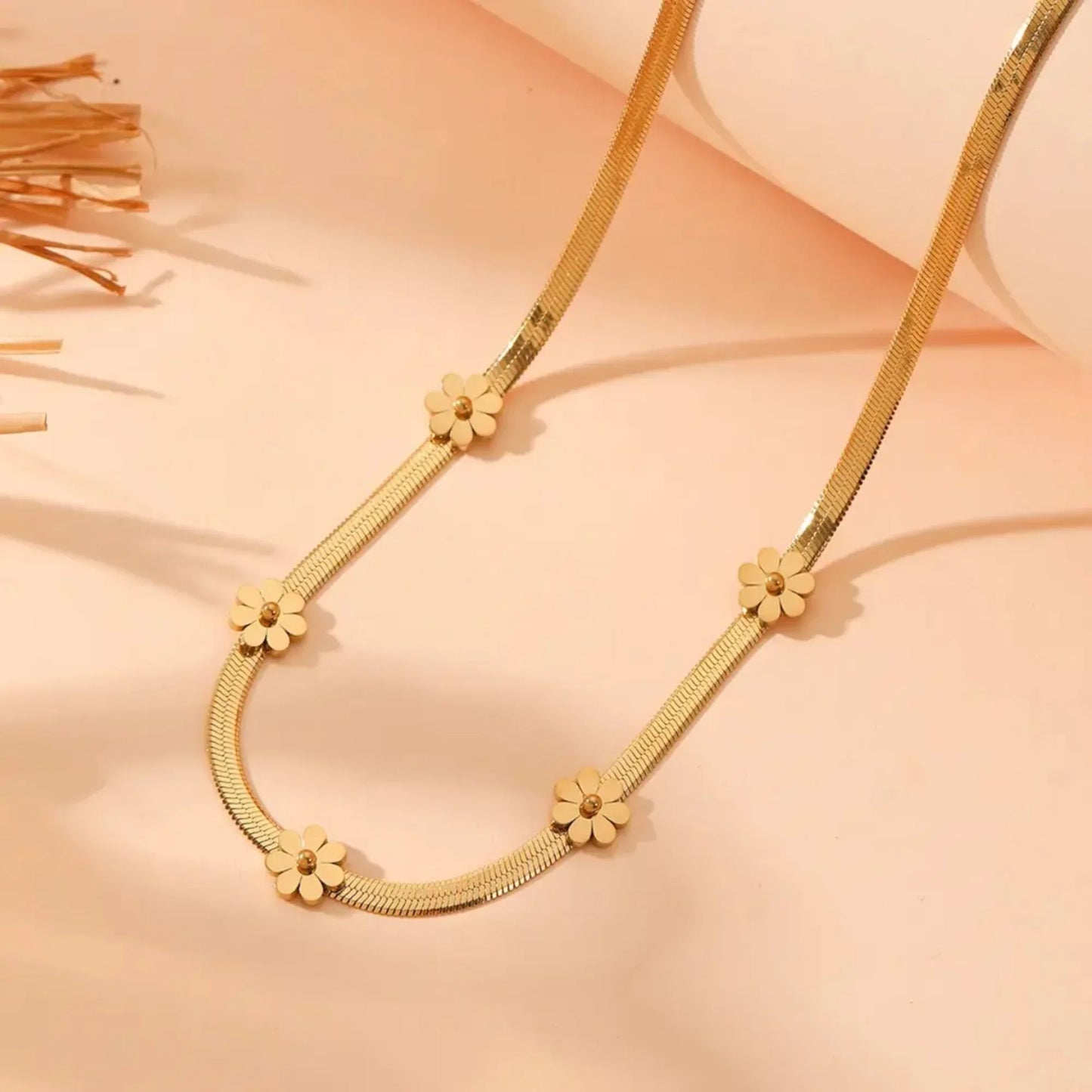 18K Gold Plated Floral Herringbone Chain Necklace - RACHIVA