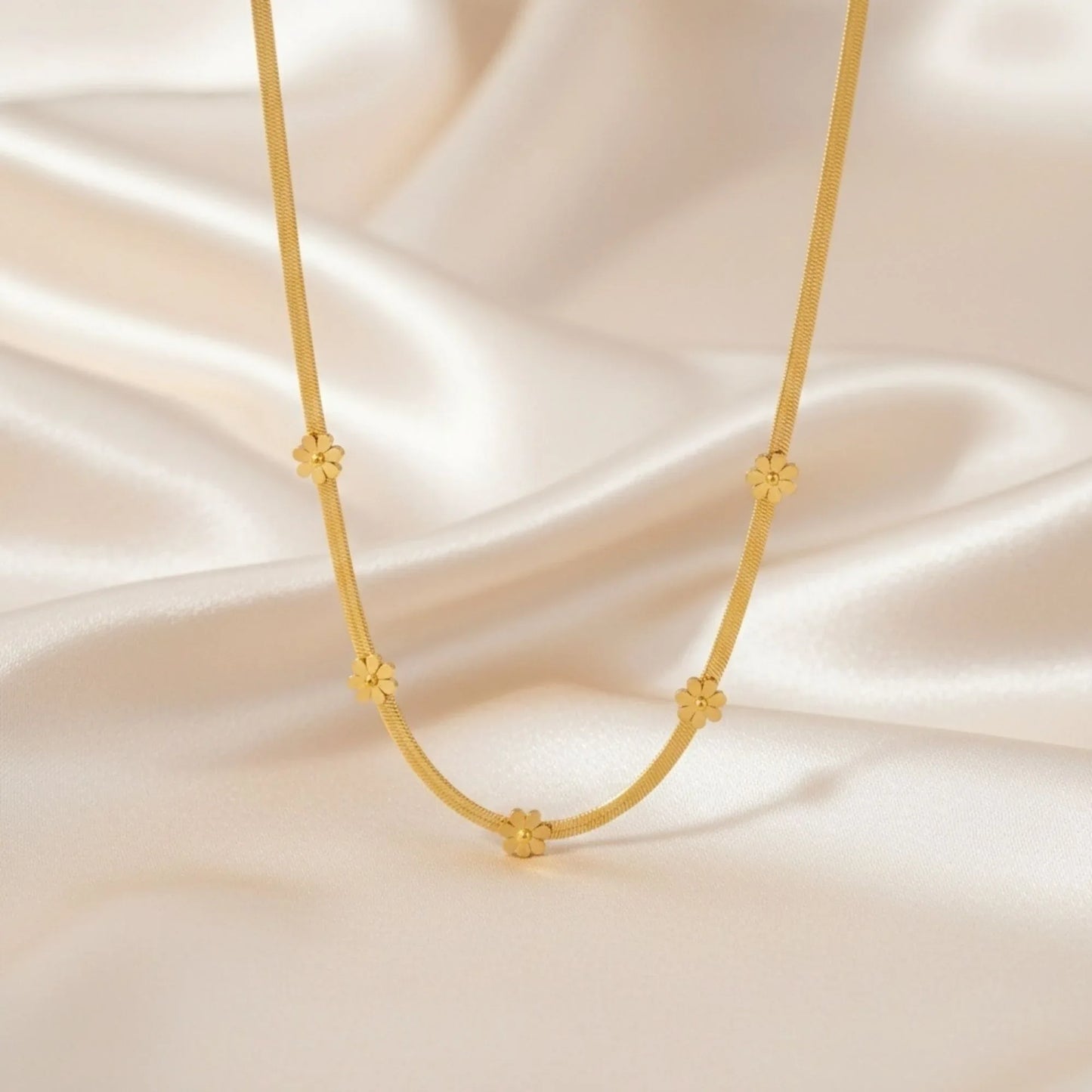 18K Gold Plated Floral Herringbone Chain Necklace - RACHIVA