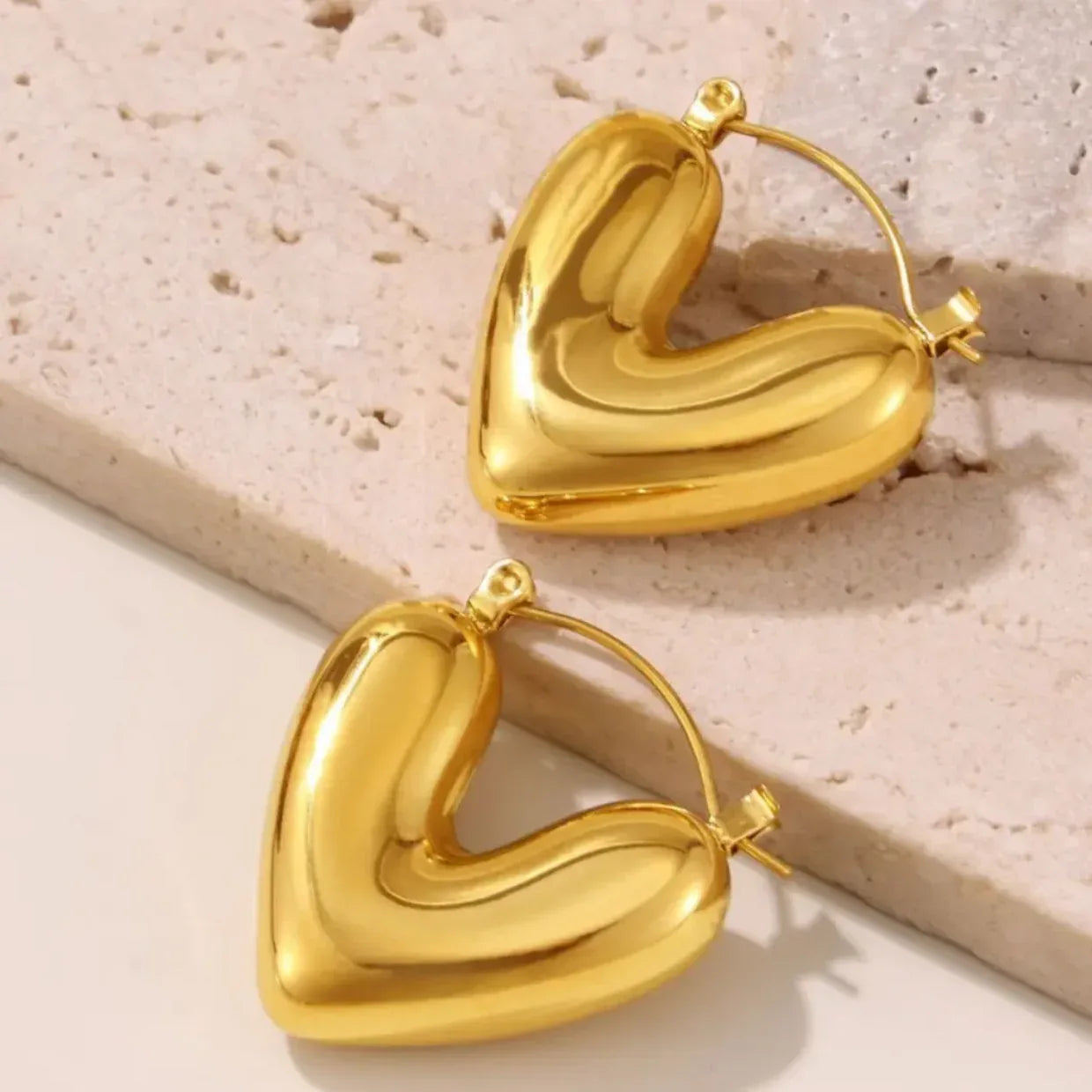 18K Gold Plated Puffy Heart Hoop Earrings - RACHIVA