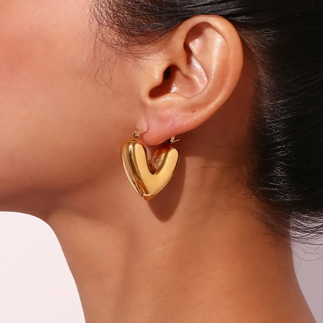 18K Gold Plated Puffy Heart Hoop Earrings - RACHIVA