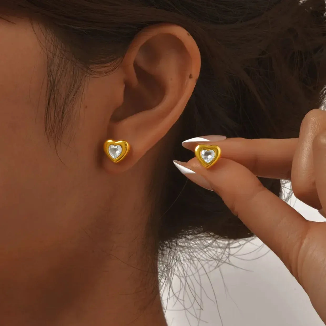 18K Gold Plated Heart Zircon Stud Earrings - RACHIVA