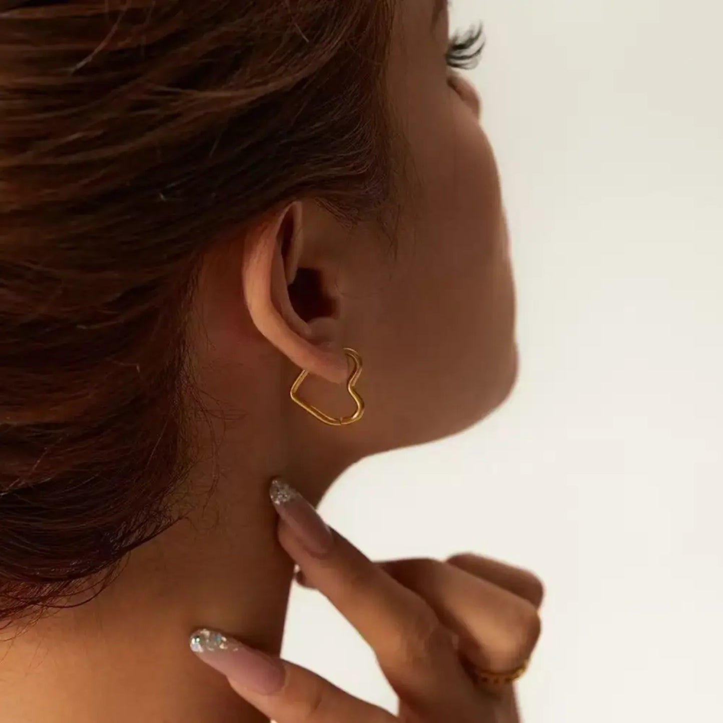 18K Gold Plated Abstract Heart Hoop Earrings - RACHIVA