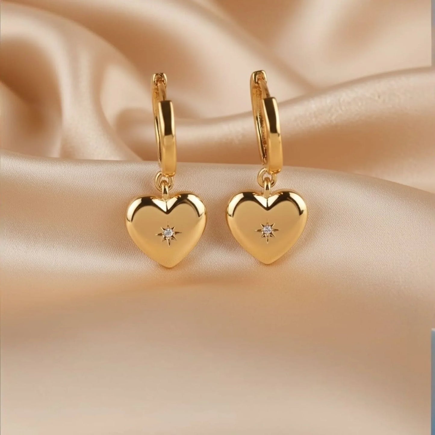 18K Gold Plated Heart Charm Drop Earrings - RACHIVA