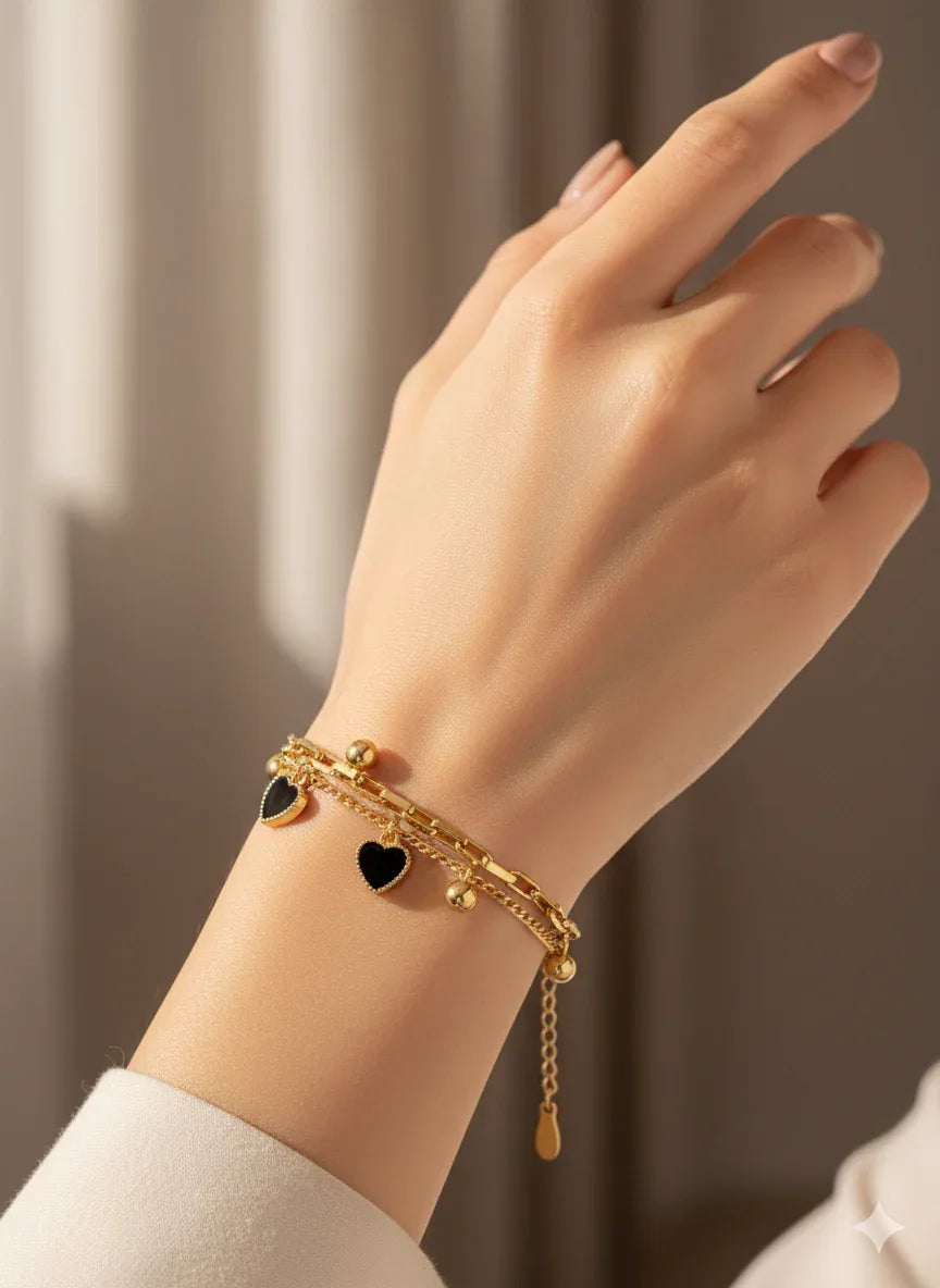 18K Gold Plated Black Heart Charm Bracelet - RACHIVA