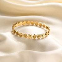 18K Gold Plated Daisy Floral Bangle Bracelet - RACHIVA