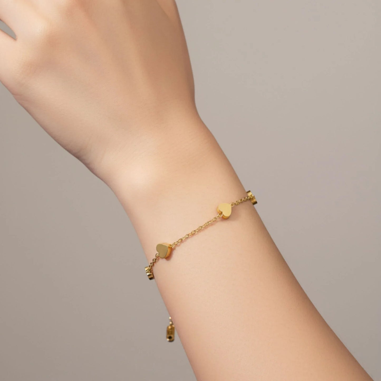18K Gold Plated Mini Heart Chain Bracelet - RACHIVA