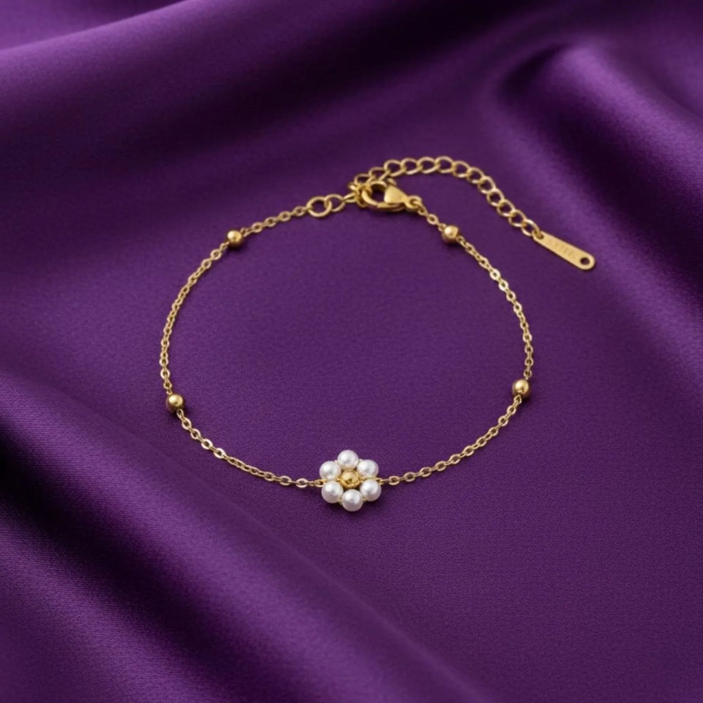 18K Gold Plated Pearl Floral Bracelet - RACHIVA