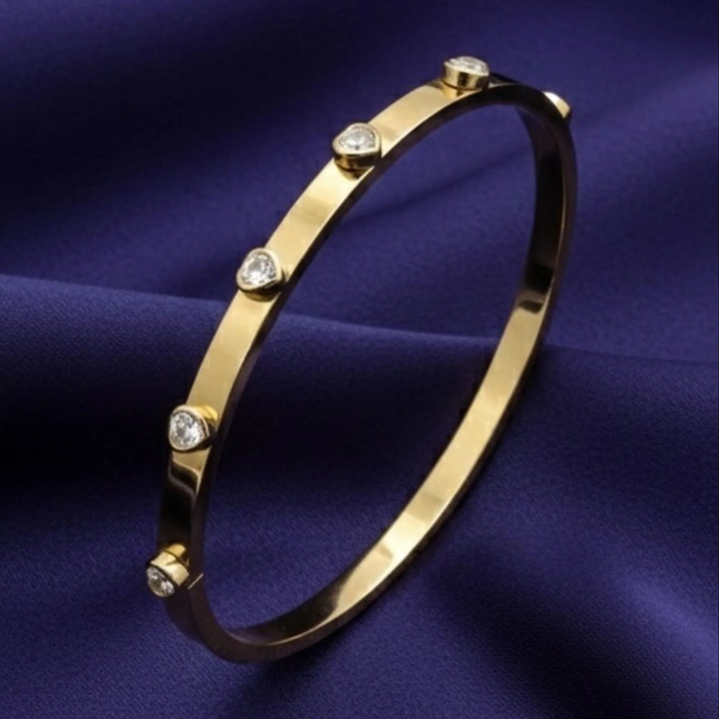18K Gold Plated Heart Zircon Minimal Bangle - RACHIVA