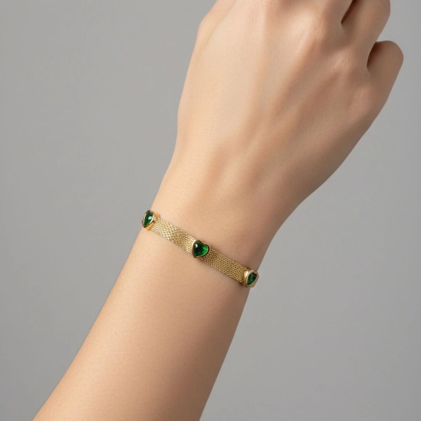 18K Gold Plated Gold Mesh Chain Bracelet with Emerald Green Heart CZ