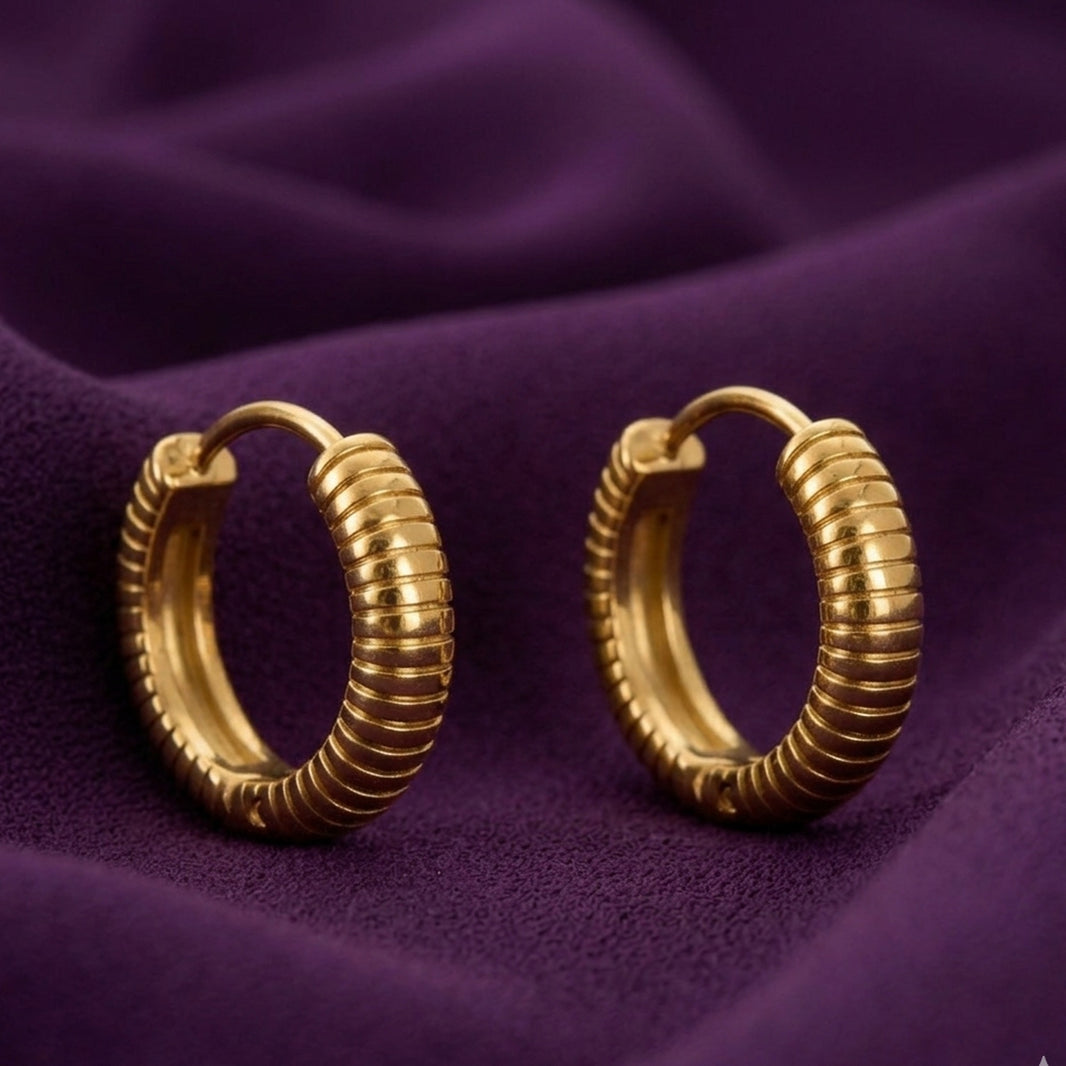 18K Gold Plated Ribbed Textured Chunky Huggie Hoop Earrings