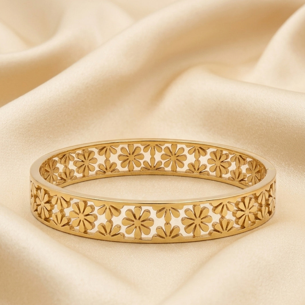 18K Gold Plated Daisy Flower Cutwork Cuff Bangle