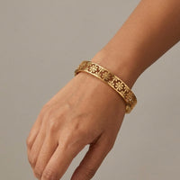 18K Gold Plated Daisy Flower Cutwork Cuff Bangle