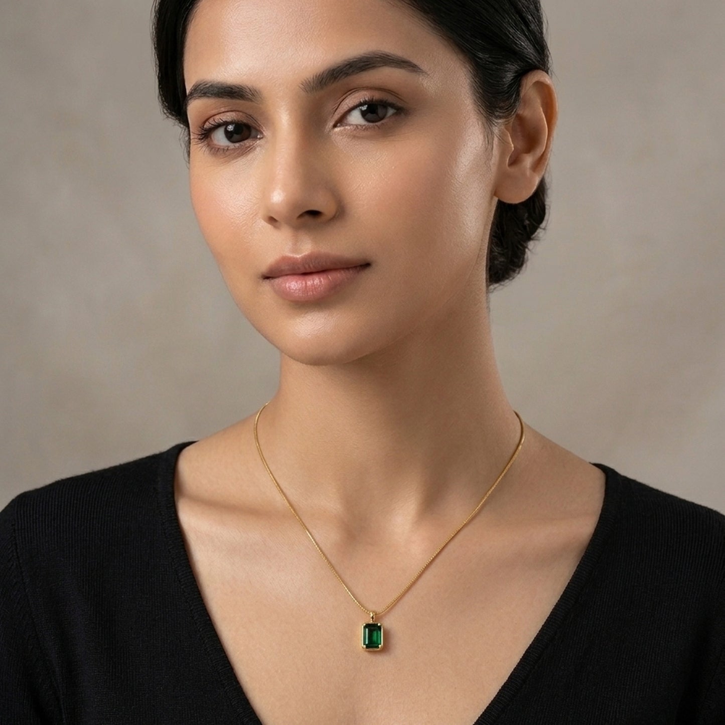 18K Gold Plated Emerald Green Crystal Pendant Necklace