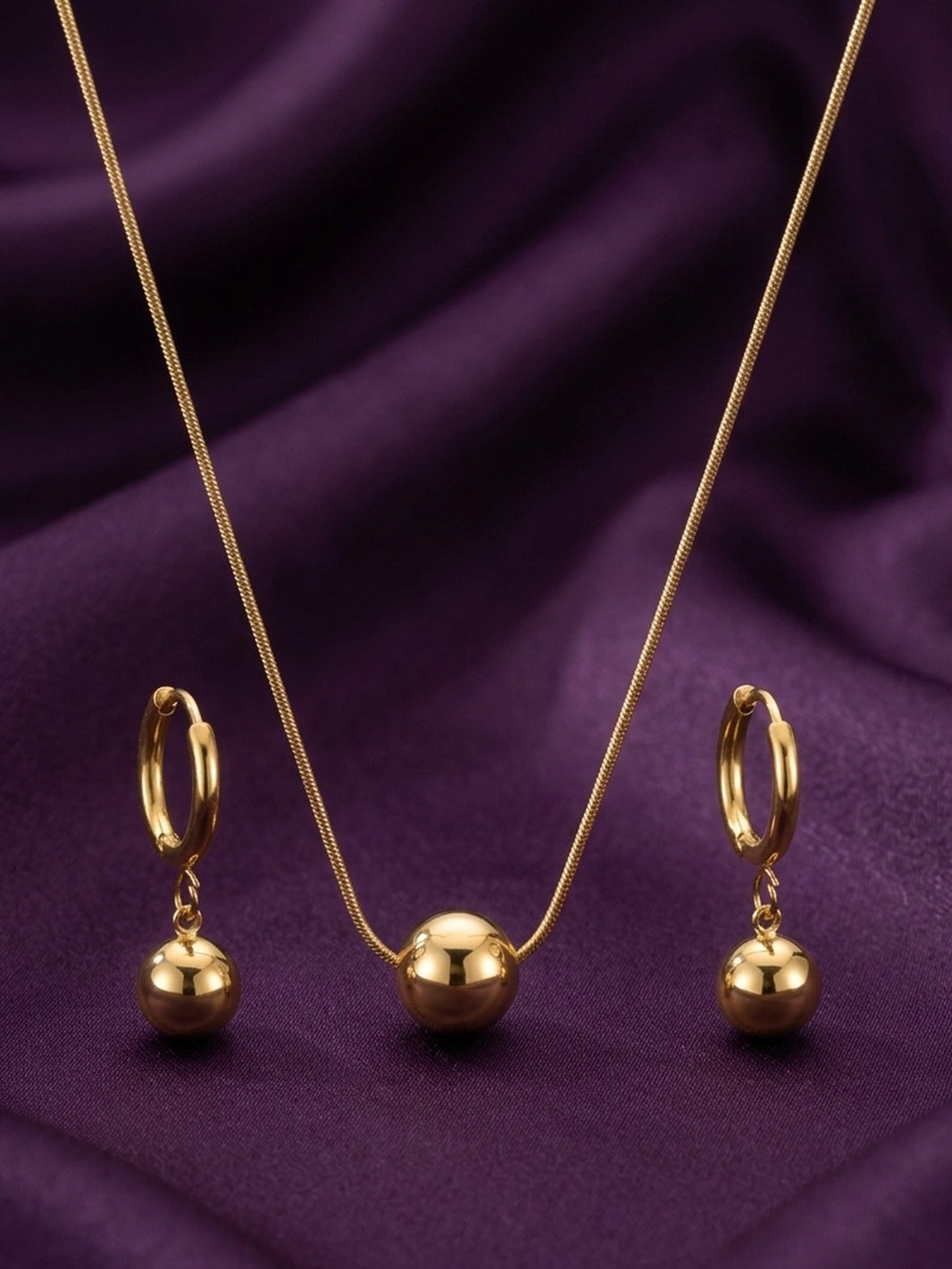 Rachiva 18K Gold Plated Ball Pendant Necklace & Earring Set