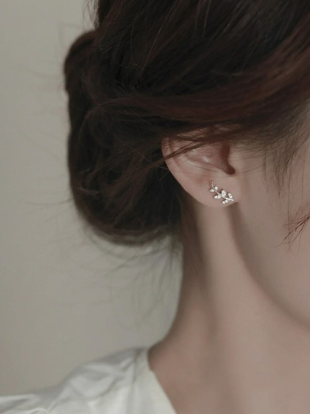 925 Sterling Silver Rhodium Plated Leaf Bird Climber Earrings