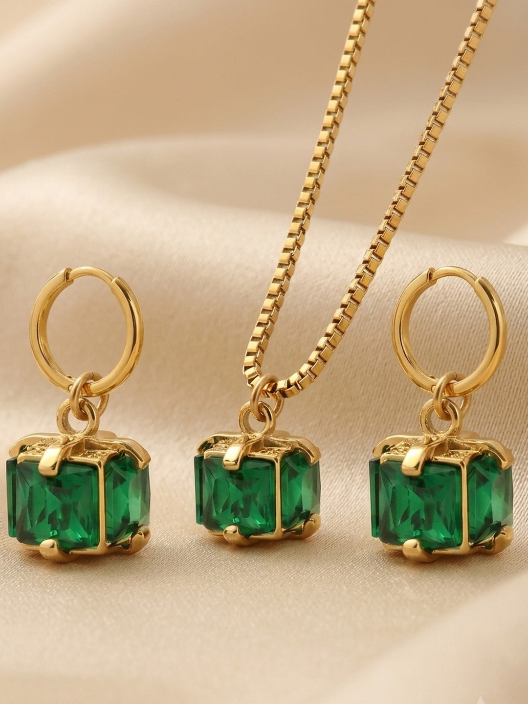 18K Gold Plated Emerald Cube Pendant Set