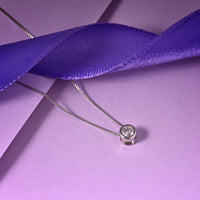 Silver Solitaire Opulent Pendant with Box Chain