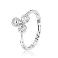 Glamourous Floral Silver Ring
