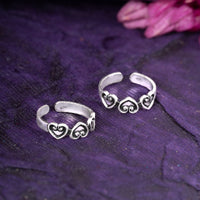 Oxidized Silver Triplet Heart Toe Rings