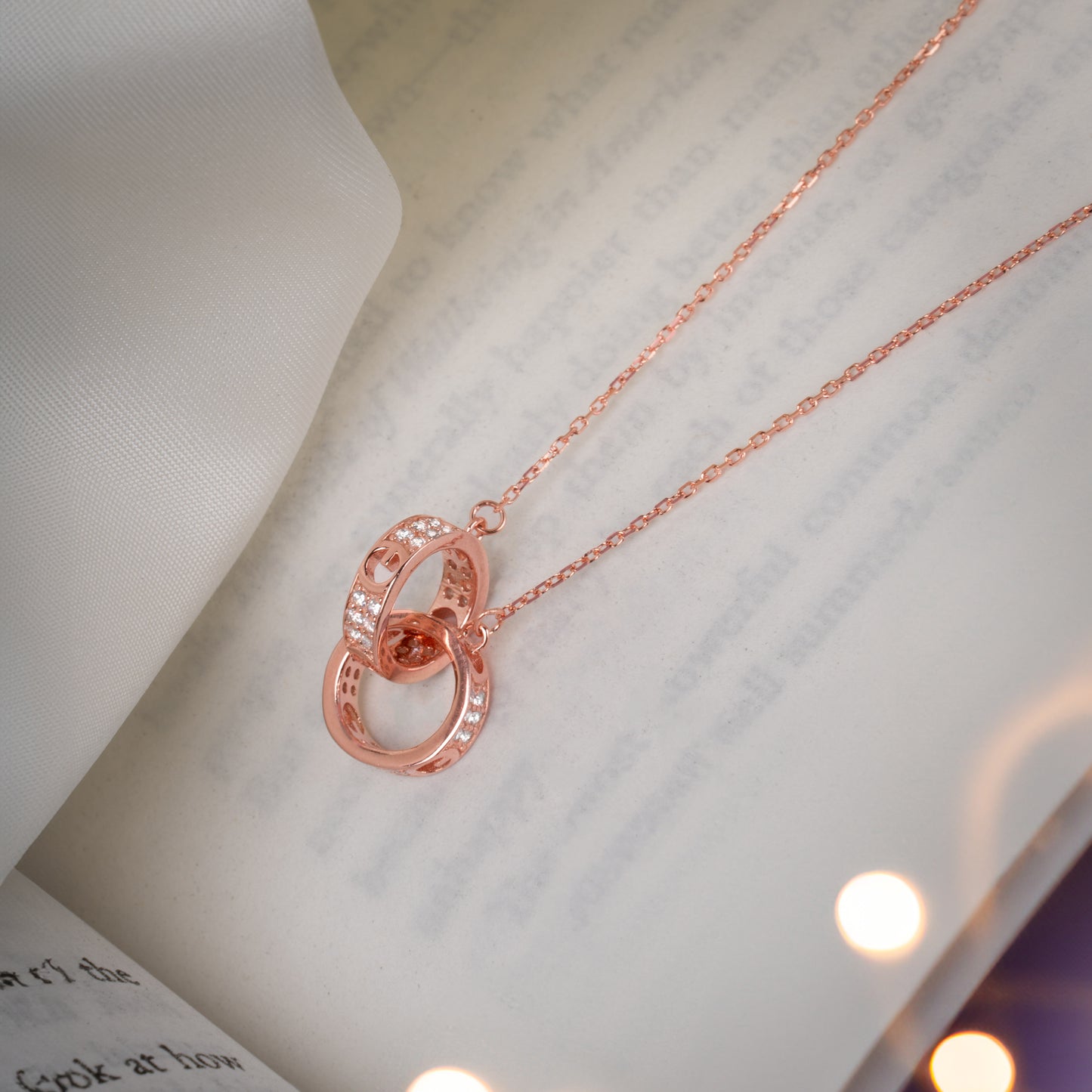 Rose Gold Interlocked Pendant with Link Chain